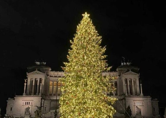 Accensione dell’albero di Natale in Piazza Venezia